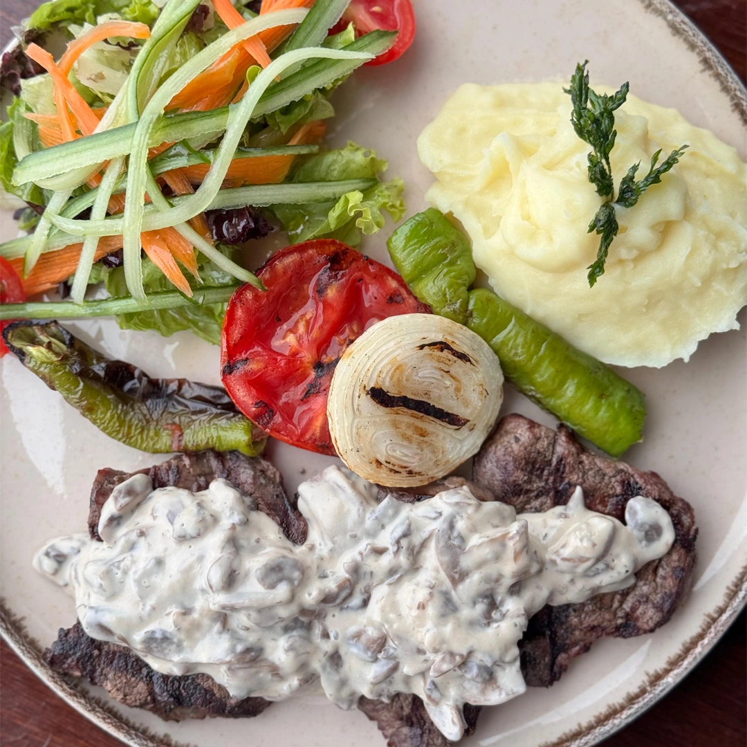 Mantar soslu bonfile